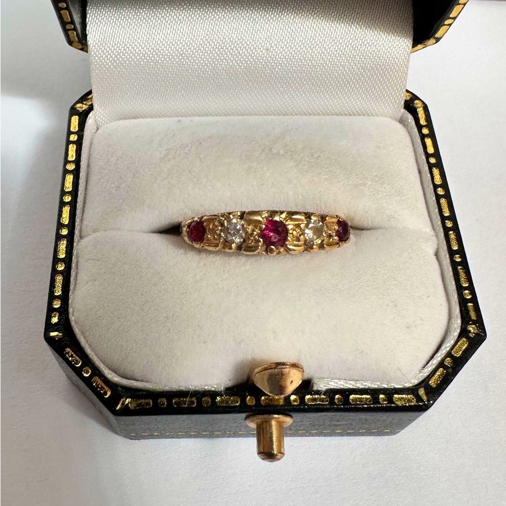 Vintage 18k yellow gold diamond and Ruby five-stone anniversary ring